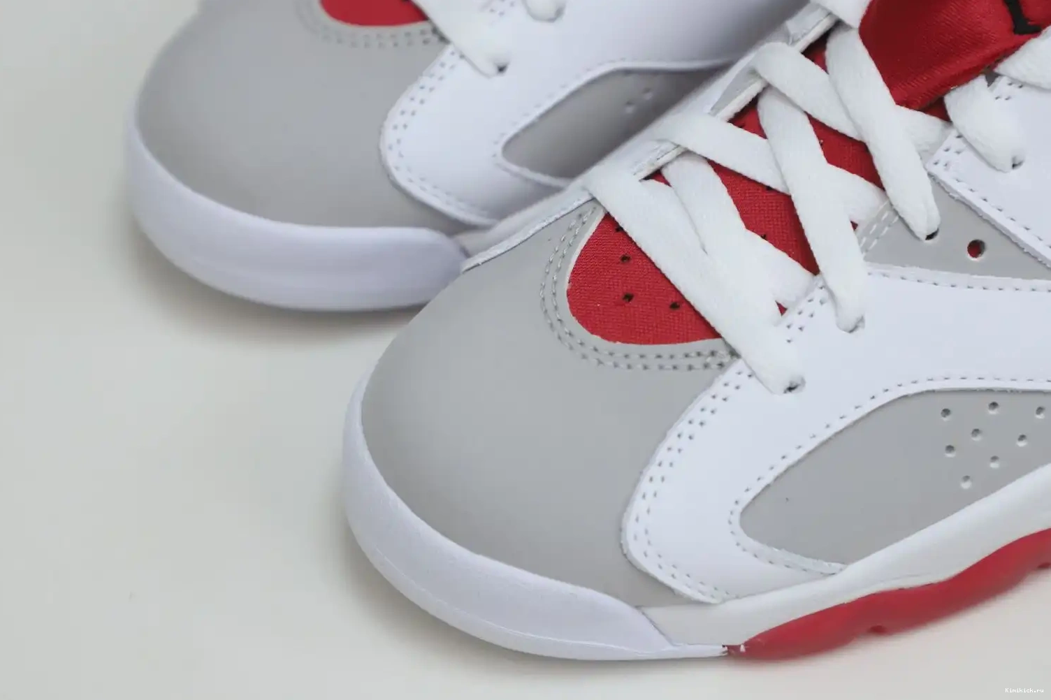 Kimikick 6 NEUTRAL AIR GREY JORDAN RETRO 0422